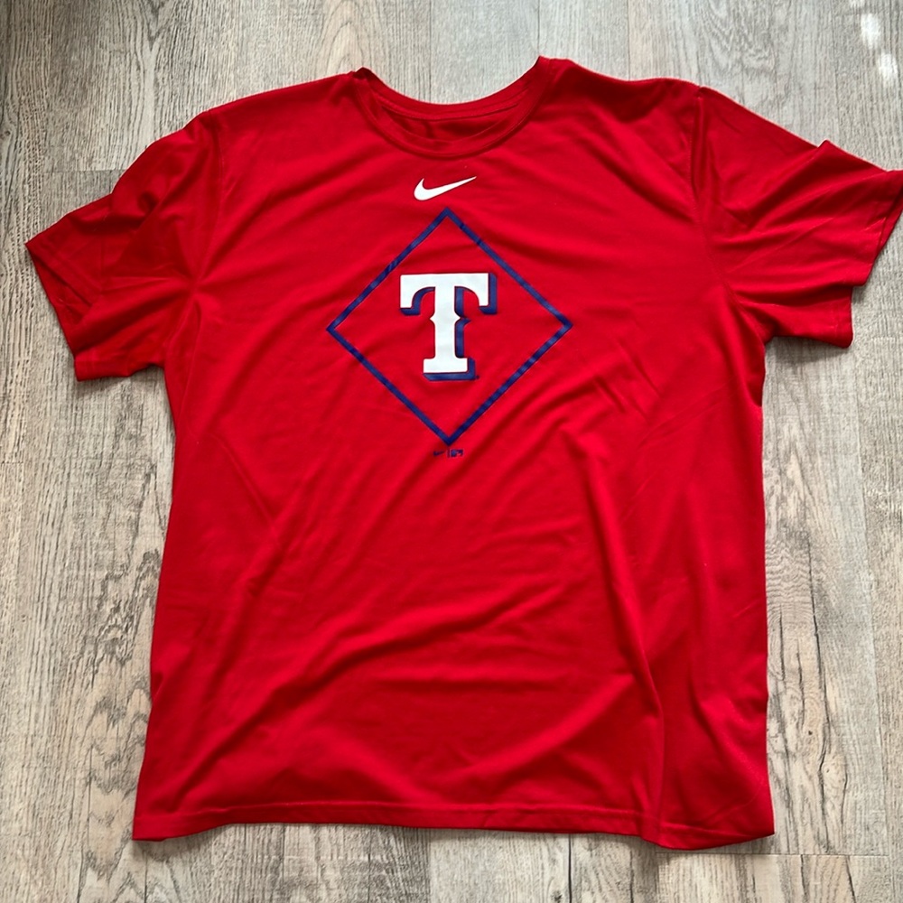 Nike Texas Rangers Red T-Shirt; XL